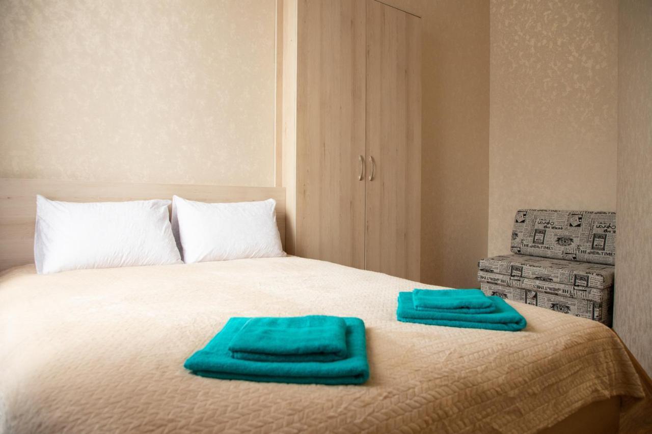 Kit Apartament Lägenhet Lviv Exteriör bild